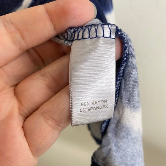 Avenue Blue and White Striped Tie Dye Blouse Size 22 - 24 - Picture 5 of 9